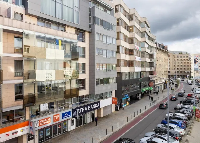 Luxury 2br - Old Town Center شقة