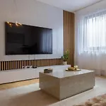 Διαμέρισμα Luxury 2br - Old Town Center *