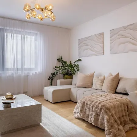 Lägenhet Luxury 2br - Old Town Center Bratislava